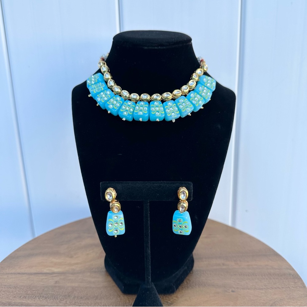 Kundan Blue Beaded Choker Necklace Set | Indian Floral Statement Jewelry - Picture 11 of 11